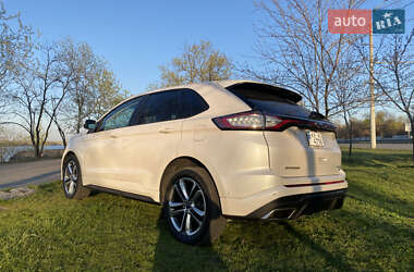 Внедорожник / Кроссовер Ford Edge 2017 в 
