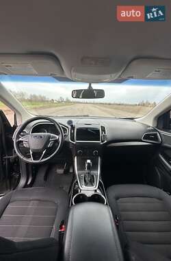 Внедорожник / Кроссовер Ford Edge 2016 в 