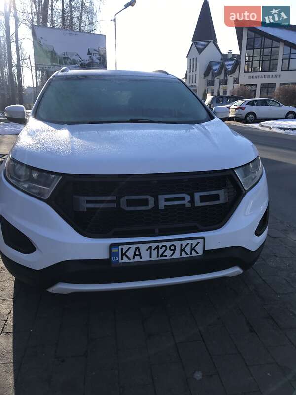 Внедорожник / Кроссовер Ford Edge 2015 в 