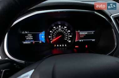 Внедорожник / Кроссовер Ford Edge 2019 в 