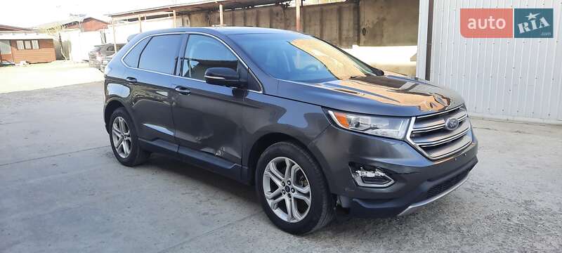 Внедорожник / Кроссовер Ford Edge 2018 в 