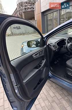 Внедорожник / Кроссовер Ford Edge 2019 в 