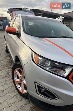 Внедорожник / Кроссовер Ford Edge 2018 в 