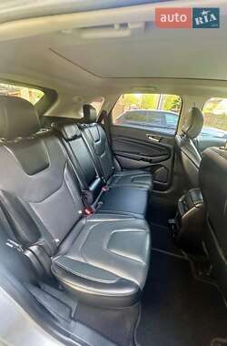 Внедорожник / Кроссовер Ford Edge 2018 в 