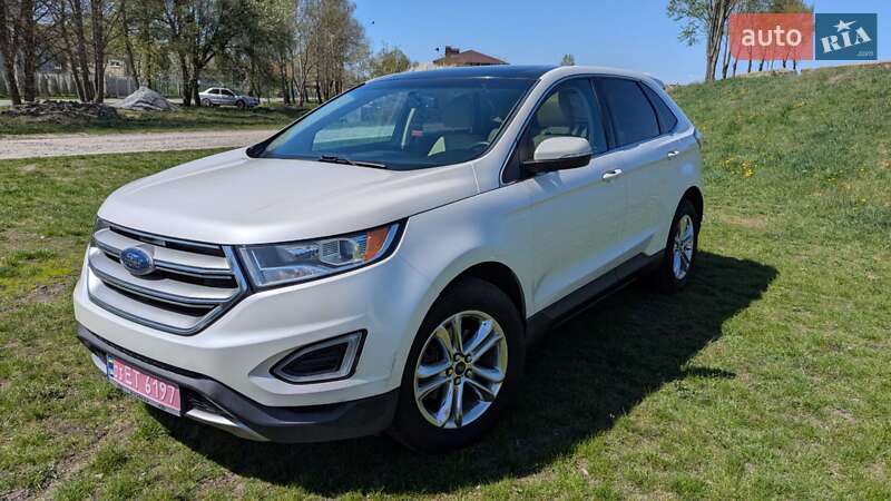 Внедорожник / Кроссовер Ford Edge 2015 в 