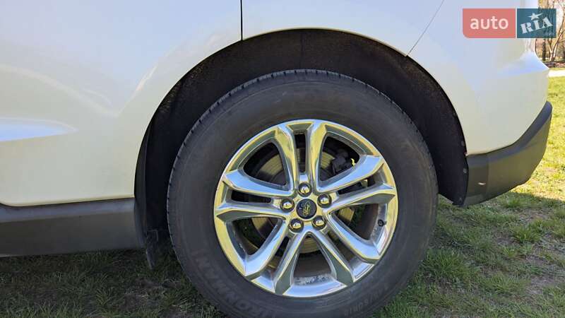 Внедорожник / Кроссовер Ford Edge 2015 в Полонном