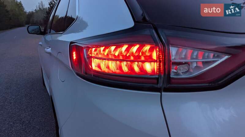 Внедорожник / Кроссовер Ford Edge 2015 в Полонном