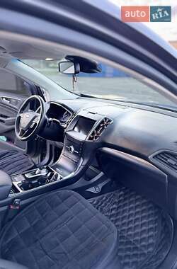 Внедорожник / Кроссовер Ford Edge 2019 в Каменец-Подольском