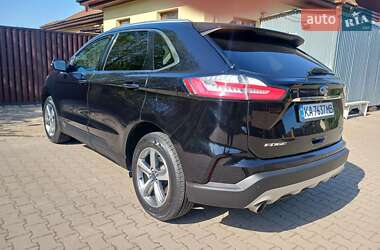 Внедорожник / Кроссовер Ford Edge 2018 в 