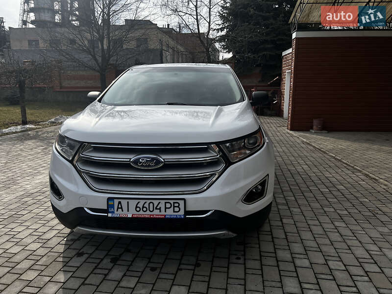 Внедорожник / Кроссовер Ford Edge 2016 в 