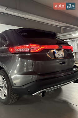Внедорожник / Кроссовер Ford Edge 2018 в 