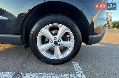 Позашляховик / Кросовер Ford Edge 2017 в 