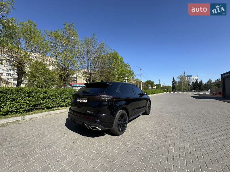Внедорожник / Кроссовер Ford Edge 2017 в Черновцах