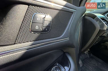 Позашляховик / Кросовер Ford Edge 2017 в 