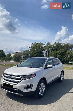 Внедорожник / Кроссовер Ford Edge 2018 в 