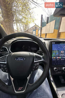 Внедорожник / Кроссовер Ford Edge 2021 в 