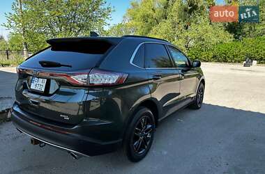 Внедорожник / Кроссовер Ford Edge 2015 в 