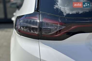 Внедорожник / Кроссовер Ford Edge 2018 в 