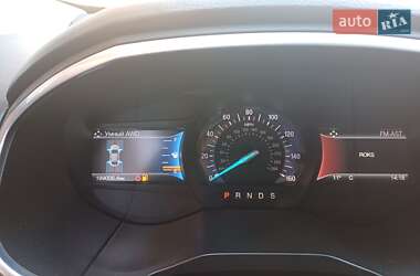 Внедорожник / Кроссовер Ford Edge 2016 в 