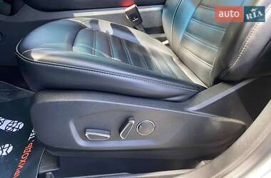 Внедорожник / Кроссовер Ford Edge 2018 в 