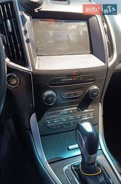 Внедорожник / Кроссовер Ford Edge 2015 в 