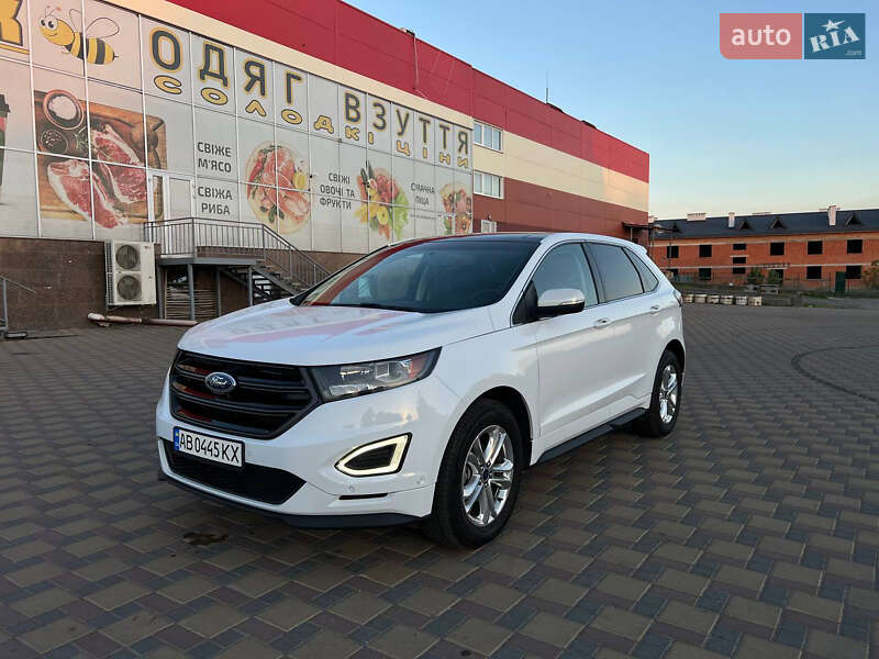 Позашляховик / Кросовер Ford Edge 2016 в 