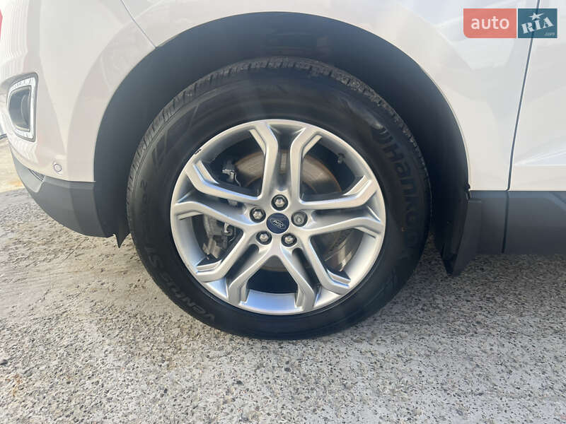 Внедорожник / Кроссовер Ford Edge 2015 в Сумах