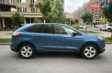 Позашляховик / Кросовер Ford Edge 2021 в 