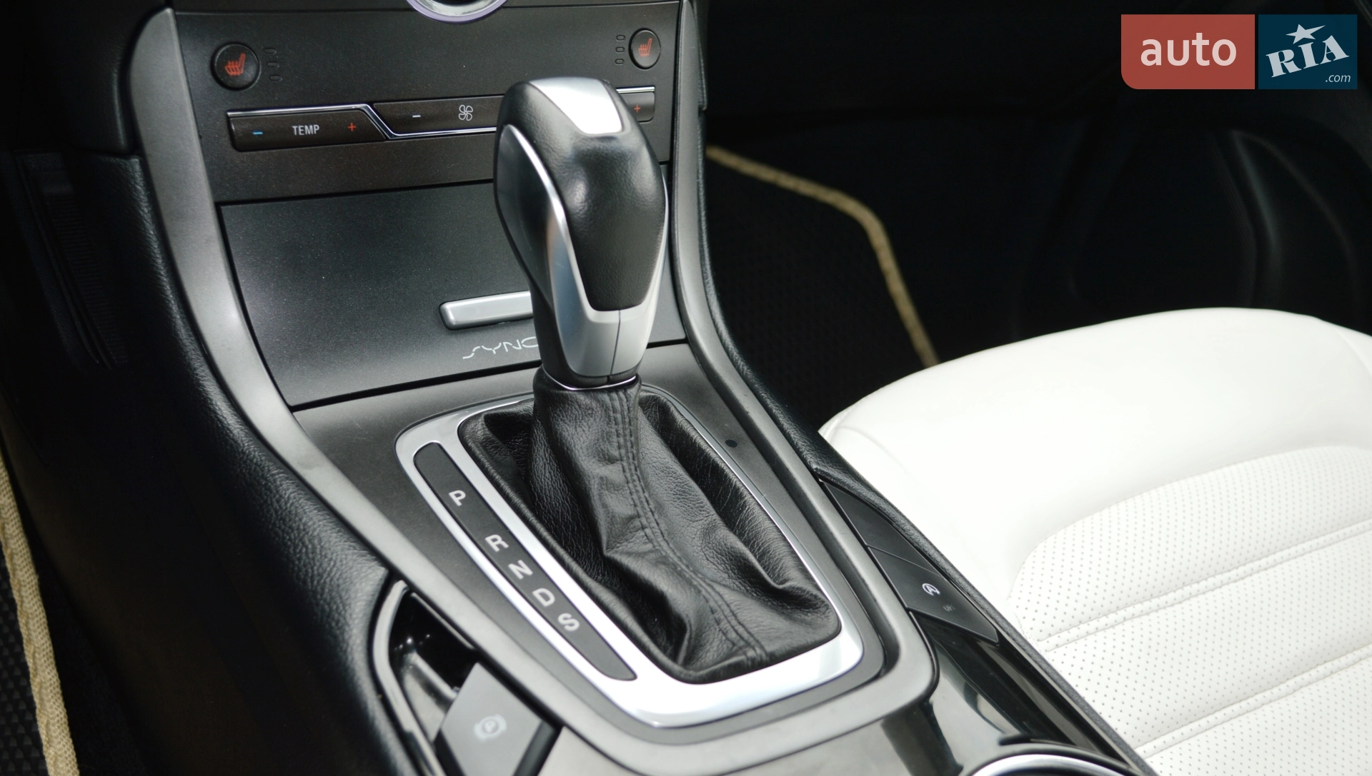 2016 Ford Edge - мініатюра 32