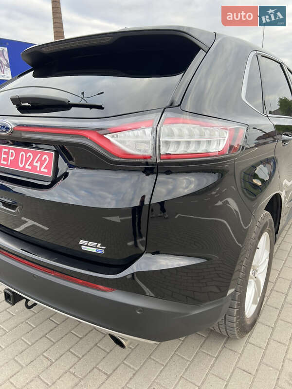 Внедорожник / Кроссовер Ford Edge 2016 в Нововолынске