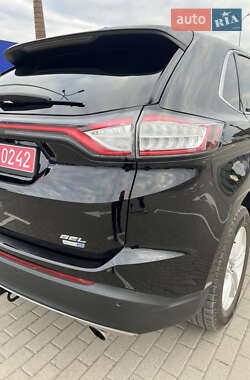Внедорожник / Кроссовер Ford Edge 2016 в 