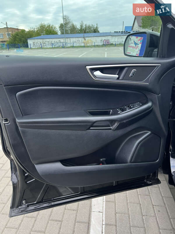 Внедорожник / Кроссовер Ford Edge 2016 в Нововолынске