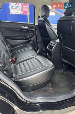 Внедорожник / Кроссовер Ford Edge 2016 в 