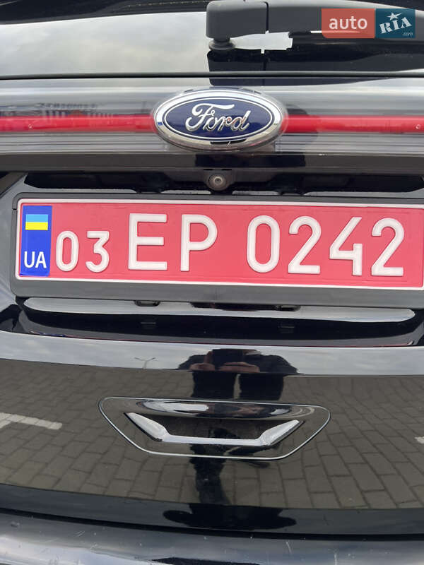 Внедорожник / Кроссовер Ford Edge 2016 в Нововолынске