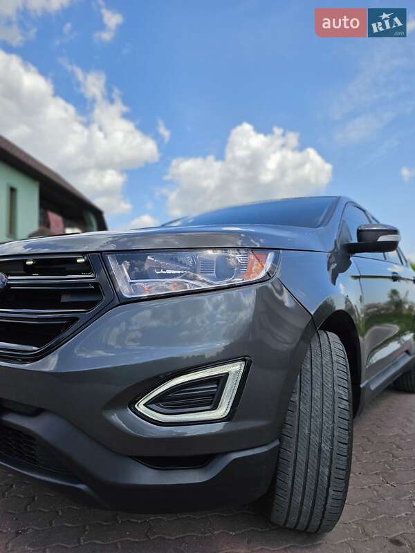 Внедорожник / Кроссовер Ford Edge 2016 в Черновцах
