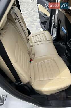 Внедорожник / Кроссовер Ford Edge 2017 в 
