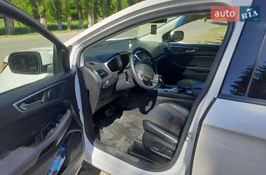 Внедорожник / Кроссовер Ford Edge 2017 в 