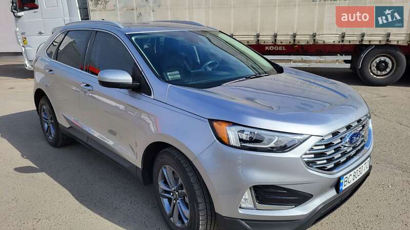 Позашляховик / Кросовер Ford Edge 2021 в 