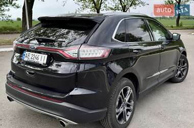 Внедорожник / Кроссовер Ford Edge 2016 в 