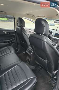 Внедорожник / Кроссовер Ford Edge 2018 в 