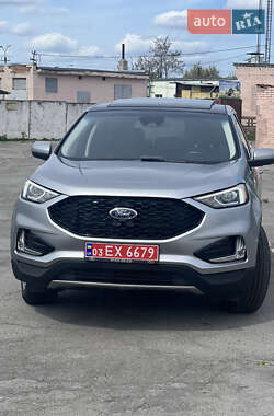 Внедорожник / Кроссовер Ford Edge 2021 в 