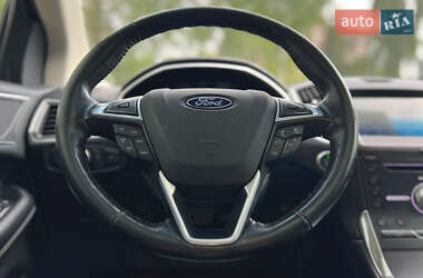 Внедорожник / Кроссовер Ford Edge 2016 в 
