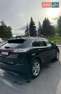 Позашляховик / Кросовер Ford Edge 2018 в 