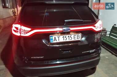 Позашляховик / Кросовер Ford Edge 2017 в 