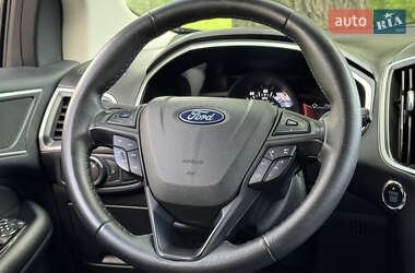 Внедорожник / Кроссовер Ford Edge 2017 в 