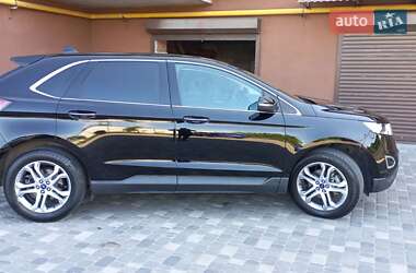 Внедорожник / Кроссовер Ford Edge 2017 в 