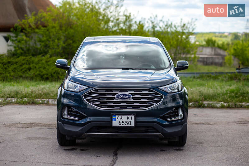 Внедорожник / Кроссовер Ford Edge 2018 в 