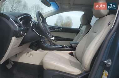 Внедорожник / Кроссовер Ford Edge 2016 в 