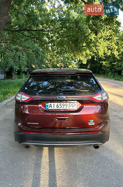 Позашляховик / Кросовер Ford Edge 2015 в 