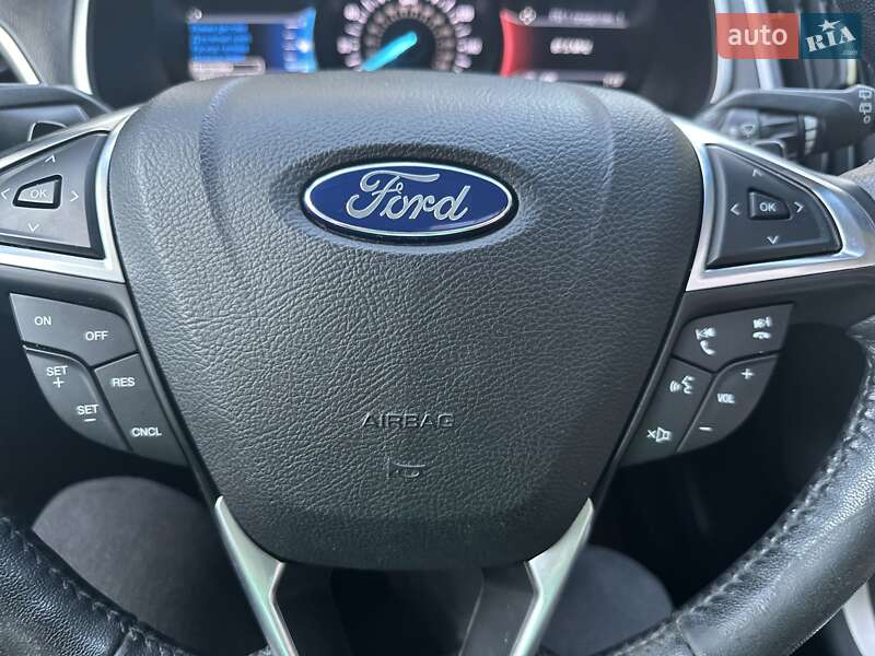 Внедорожник / Кроссовер Ford Edge 2016 в Хмельницком